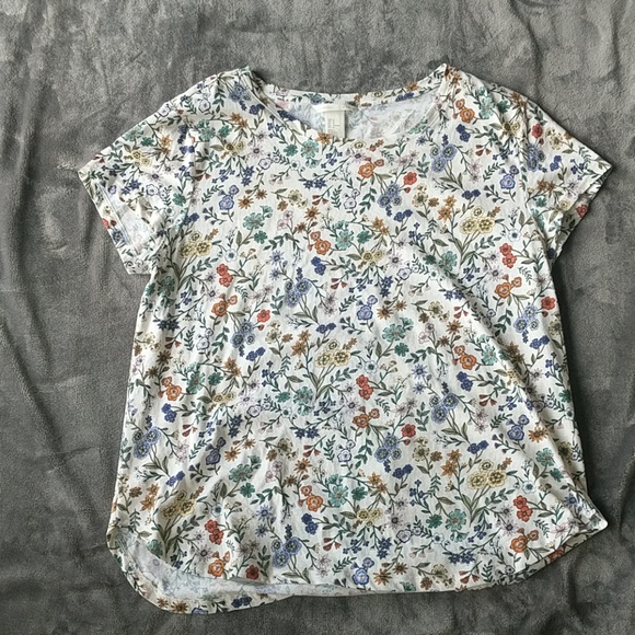 H&M Tops - H&M Basics Floral Top